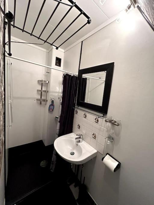 ברגן Cozy Apartment In Popular Street מראה חיצוני תמונה